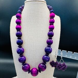 Vivid Wood Purple Necklace And Earrings Set
